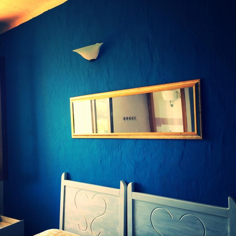 En Ville Bed And Breakfast Gonnesa Cameră foto