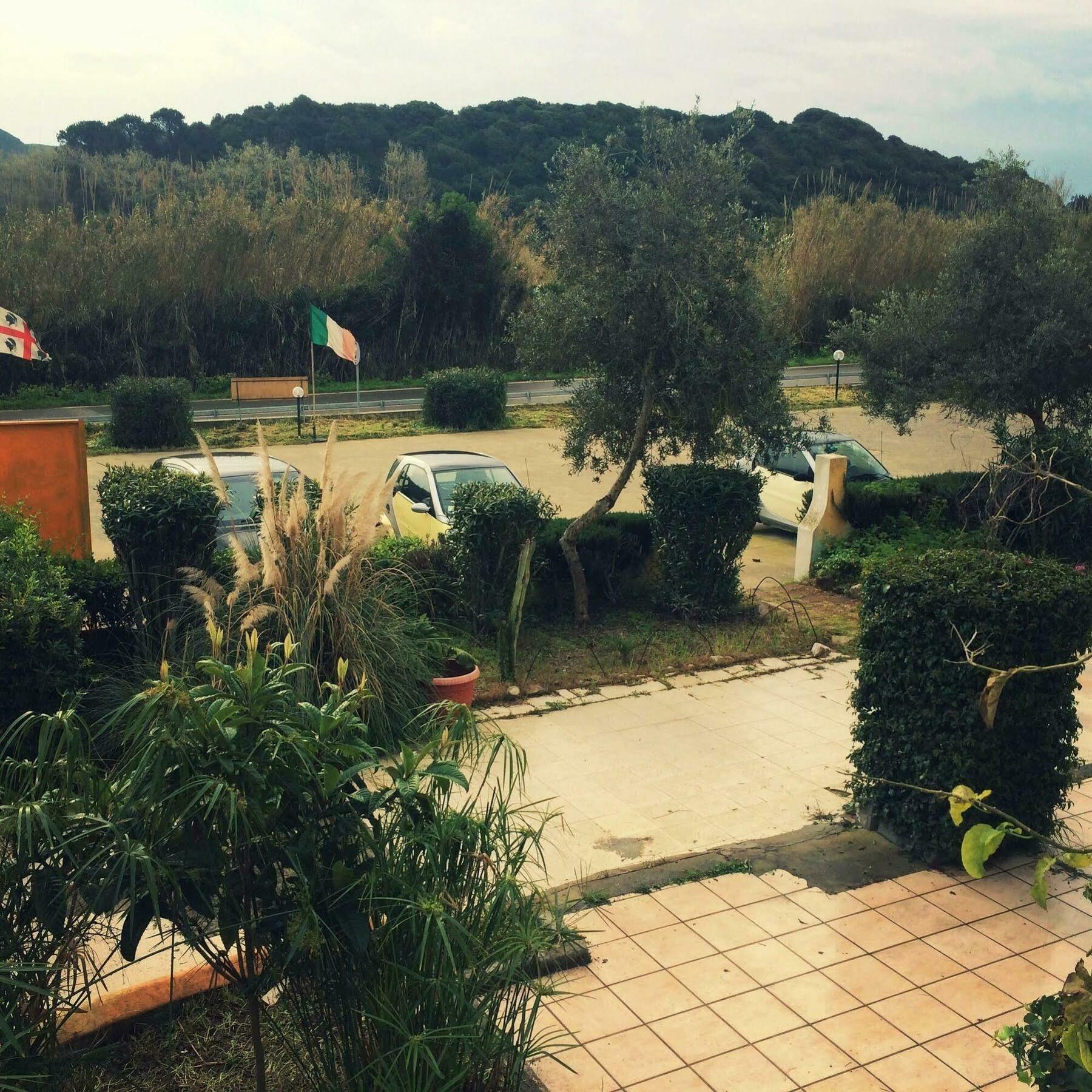 En Ville Bed And Breakfast Gonnesa Exterior foto